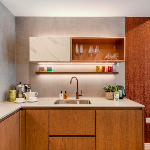 2 Bedroom Flat For Sale In Kings Road, London, SW6