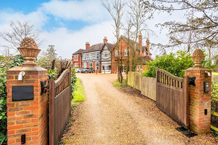3 Bedroom End Of Terrace House For Sale In Winkfield Street, Winkfield, Windsor, SL4