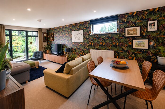 1 Bedroom Apartment For Sale In The Yard, Lostwithiel, PL22