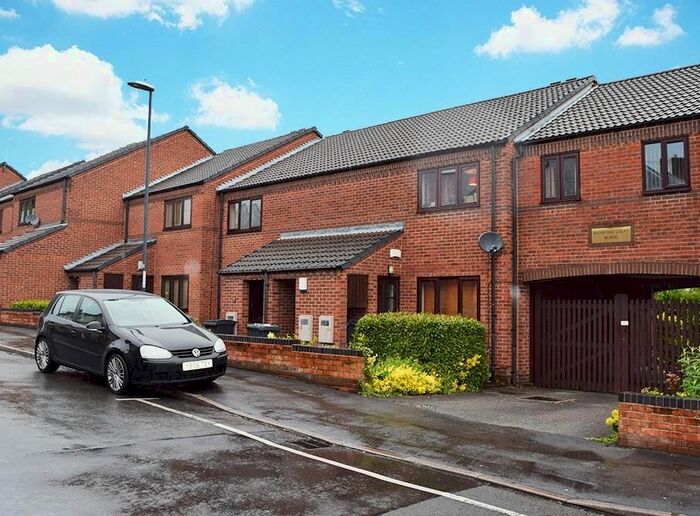 1 Bedroom Flat To Rent In Handford Court, Stepping Lane, Derby, Derbyshire, DE1
