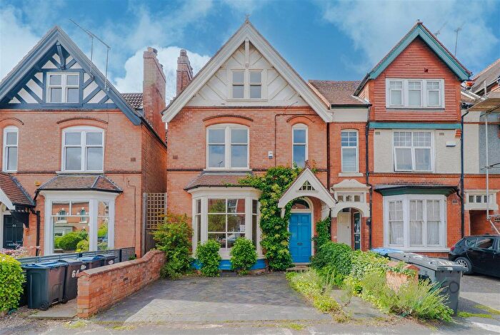 5 Bedroom Detached House For Sale In Cambridge Road, Moseley, Birmingham, B13