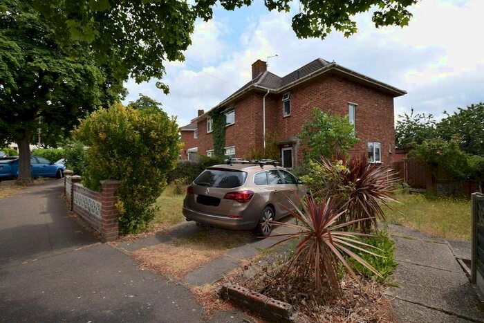 3 Bedroom Semi-Detached House To Rent In St. Mildreds Road, Norwich, NR5