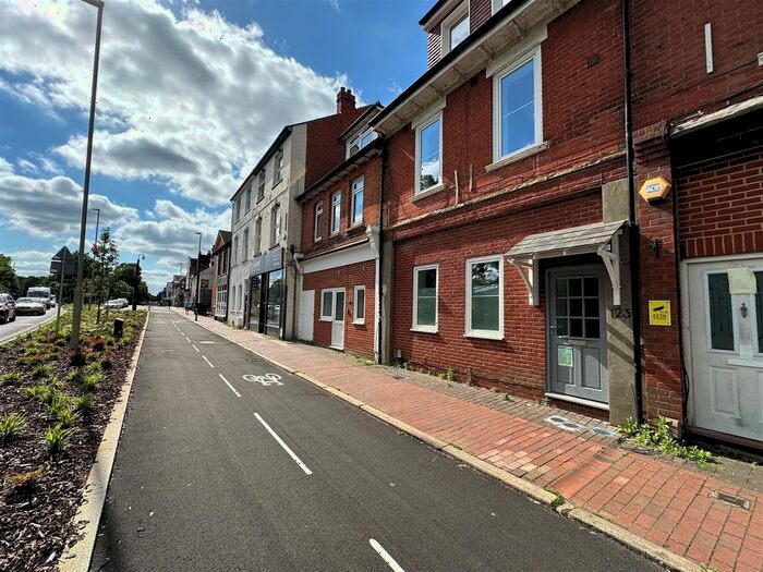 1 Bedroom Flat To Rent In Lynchford Road, Farnborough, GU14