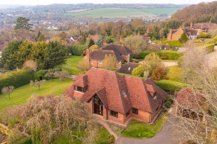 5 Bedroom Detached House For Sale In Harvest Hill, Bourne End, SL8