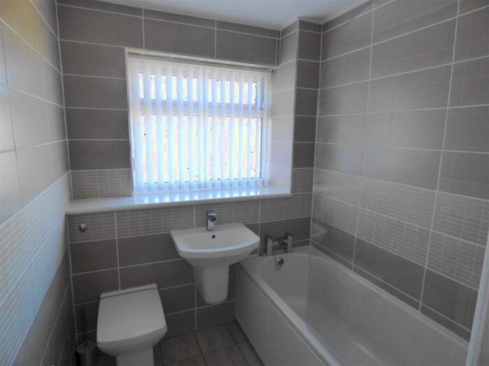 3 Bedroom Town House To Rent In Hornby Crescent, Clock Face, WA9