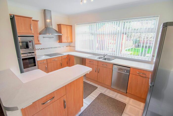 3 Bedroom Terraced House To Rent In High Street, Somercotes, DE55