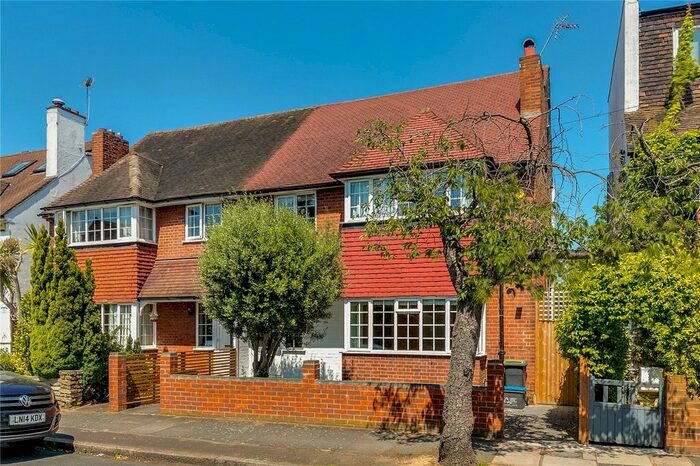 4 Bedroom Property To Rent In Tangier Road, Richmond, Surrey, TW10