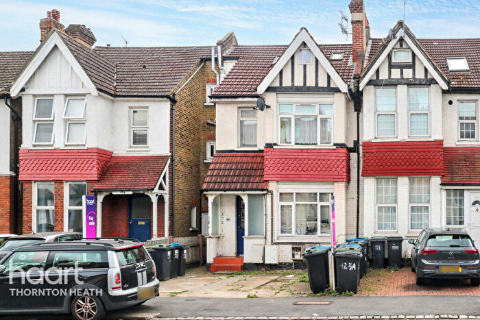 2 Bedroom Flat For Sale In Melfort Road, Thornton Heath, CR7