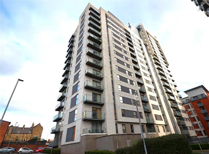 1 Bedroom Apartment To Rent In Britton House, Lord Street, Manchester City Centre, Greater Manchester, M4