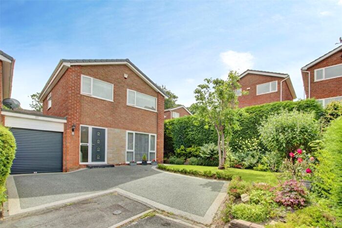 3 Bedroom Link Detached House For Sale In Broadoak Drive, Lanchester, Durham, DH7