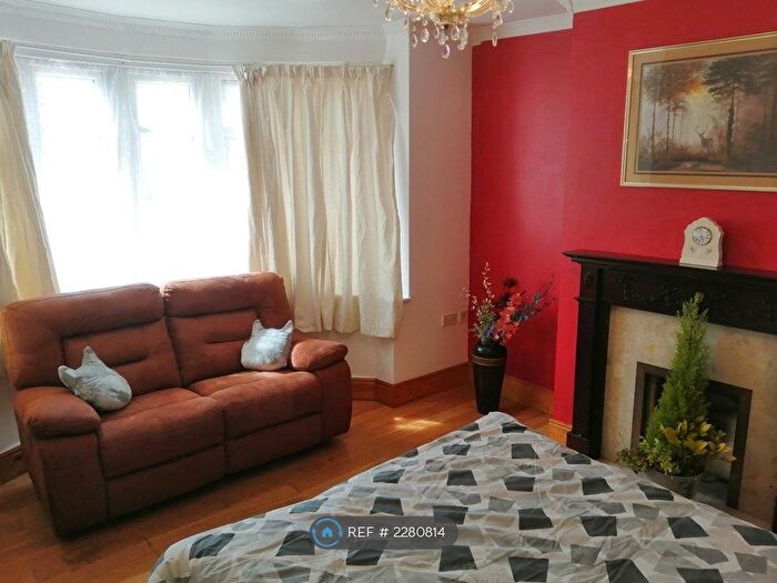 5 Bedroom Semi-Detached House To Rent In Shaftesbury Avenue, Southampton, SO17