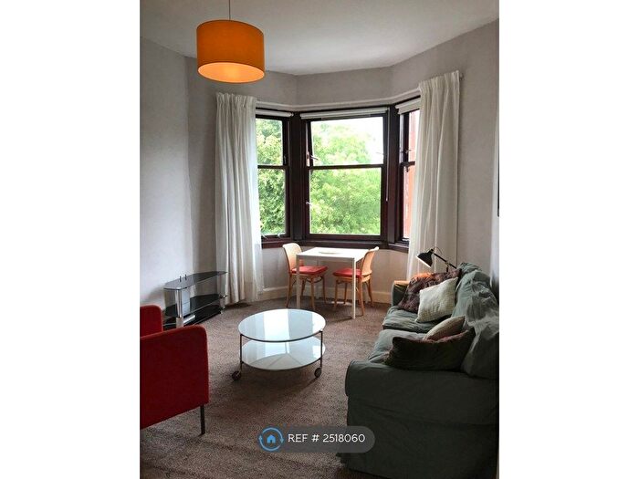 2 Bedroom Flat To Rent In Linthouse, Glasgow, G51