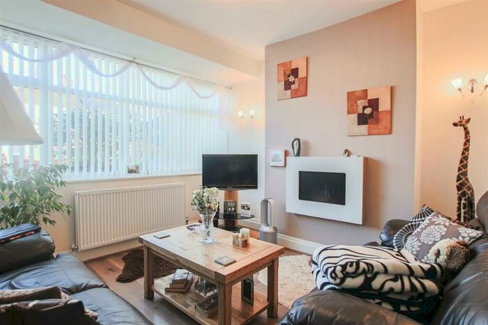 2 Bedroom Semi-Detached House To Rent In Cleveleys Avenue, Rochdale, OL16