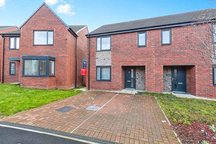 3 Bedroom Semi-Detached House For Sale In Nightingale Avenue, Hebburn, Tyne And Wear, NE31