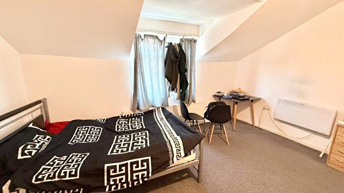 1 Bedroom Apartment To Rent In City Road, Edgbaston, B16