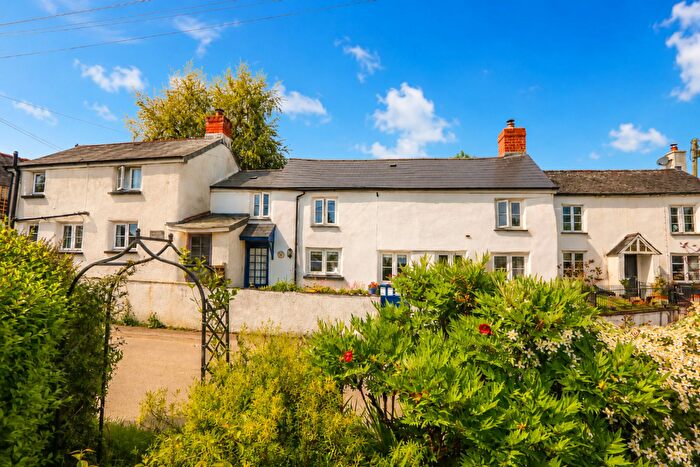 2 Bedroom Cottage For Sale In Bratton Clovelly, Okehampton, EX20
