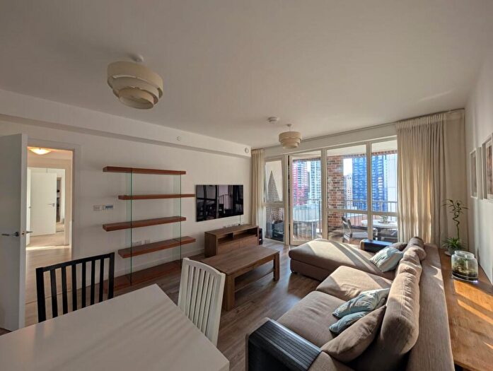 2 Bedroom Flat To Rent In Charles Darwin House, Minnie Baldock Street, London, E16