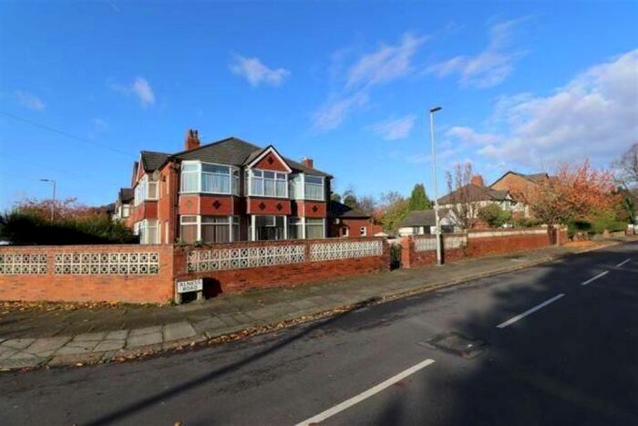 4 Bedroom Semi-Detached House To Rent In Alness Road, Whalley Range, Manchester, M16
