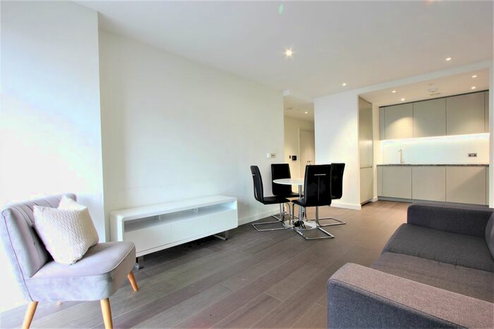 2 Bedroom Flat To Rent In Cutter Lane, London, SE10