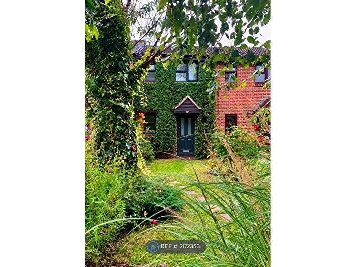 2 Bedroom Terraced House To Rent In Hythe Close, Bracknell, RG12