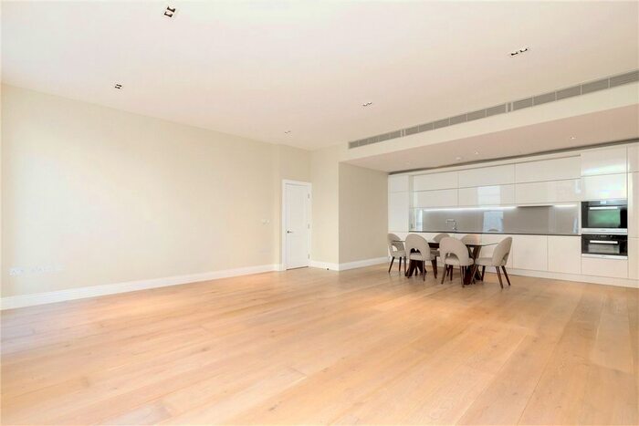 2 Bedroom Flat To Rent In Seymour Street, London, W1H