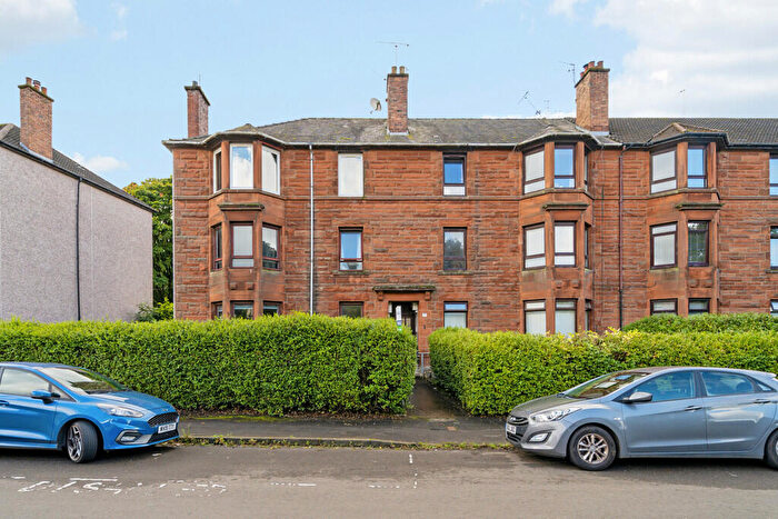 2 Bedroom Flat For Sale In Dinart Street, Riddrie, G33