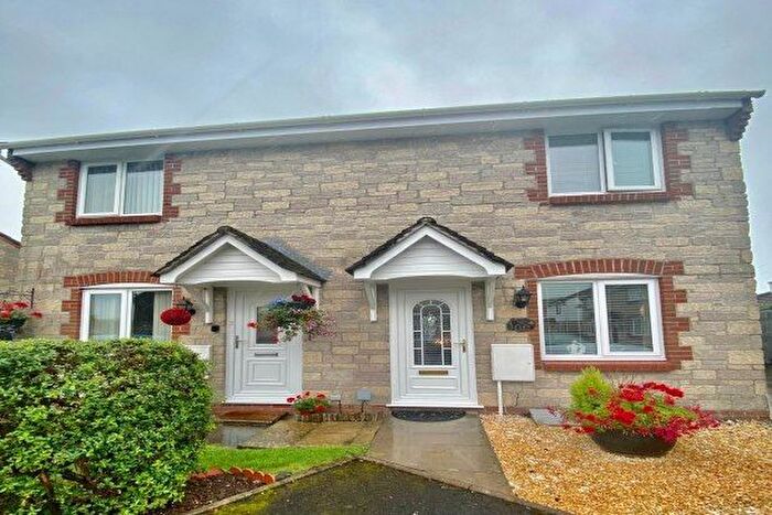 2 Bedroom Property To Rent In Parc Morlais, Llanelli, SA14
