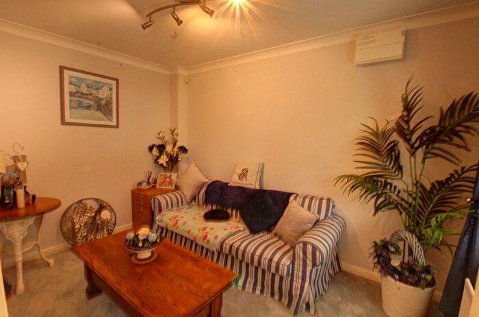 4 Bedroom Detached House For Sale In Great Oaks Park, Rogerstone, Newport, NP10