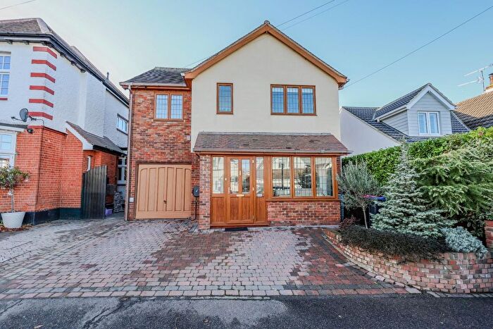 4 Bedroom Detached House For Sale In Harley Street, Leigh-On-Sea, SS9