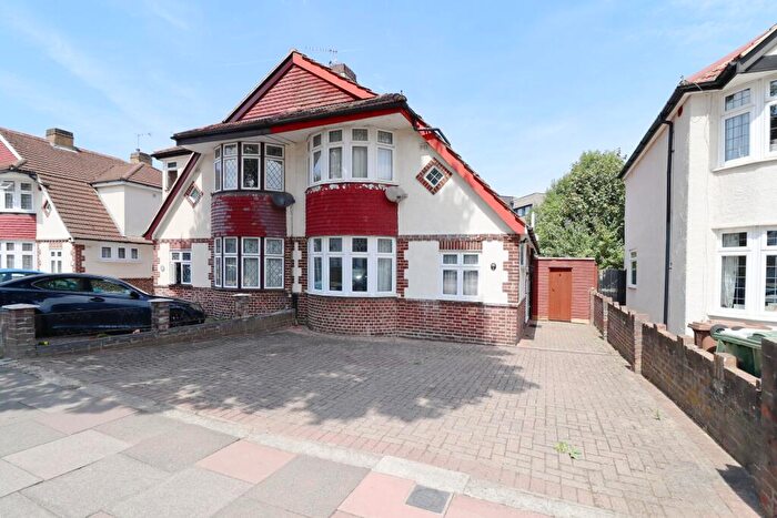 3 Bedroom Semi Detached House To Rent In Old Farm Avenue, Bexley, Sidcup, DA15