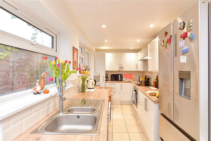 3 Bedroom Terraced House For Sale In Southover Street, Brighton, East Sussex, BN2