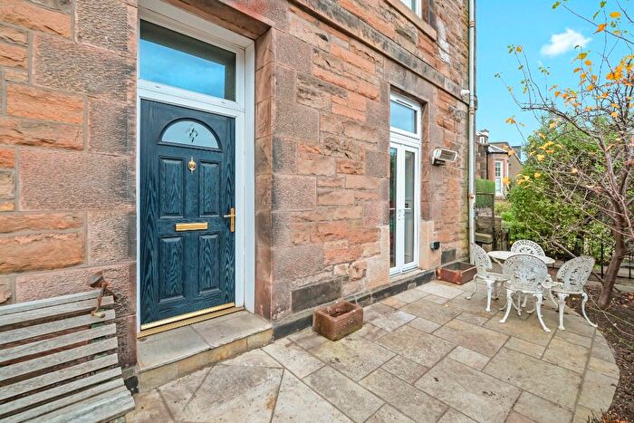 3 Bedroom Flat To Rent In Lanark Road, Slateford, Edinburgh, EH14