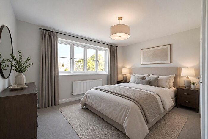 5 Bedroom Detached House For Sale In Hackney Way, Mortimer Common, Reading, RG7
