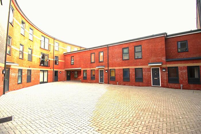 1 Bedroom Apartment To Rent In North Street Arcade, Havant, PO9
