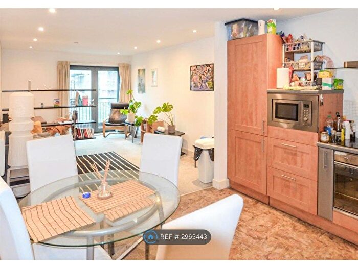 1 Bedroom Flat To Rent In The Habitat, Nottingham, NG1