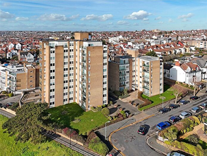 2 Bedroom Flat For Sale In Overcliff, Manor Road, Westcliff-On-Sea, Essex, SS0