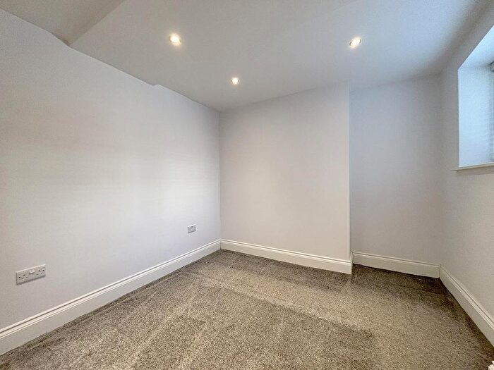 1 Bedroom Flat To Rent In East Parade, Harrogate, HG1