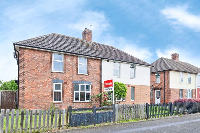 3 Bedroom Semi Detached House For Sale In Beckett Road, Leicester, LE5