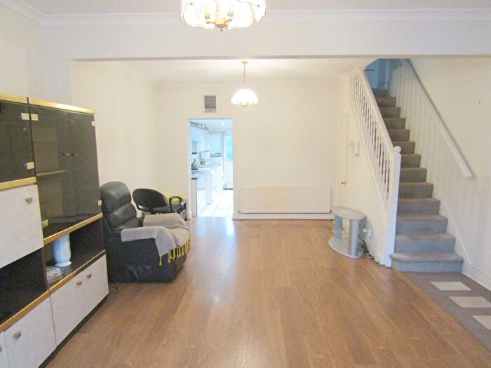 3 Bedroom Terraced House To Rent In Warwick Road, Edmonton, N18