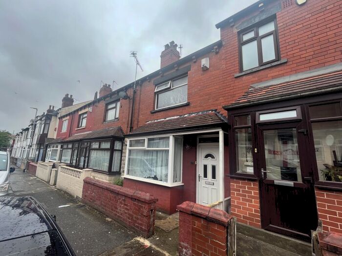 3 Bedroom House To Rent In Broughton Terrace, Leeds, LS9