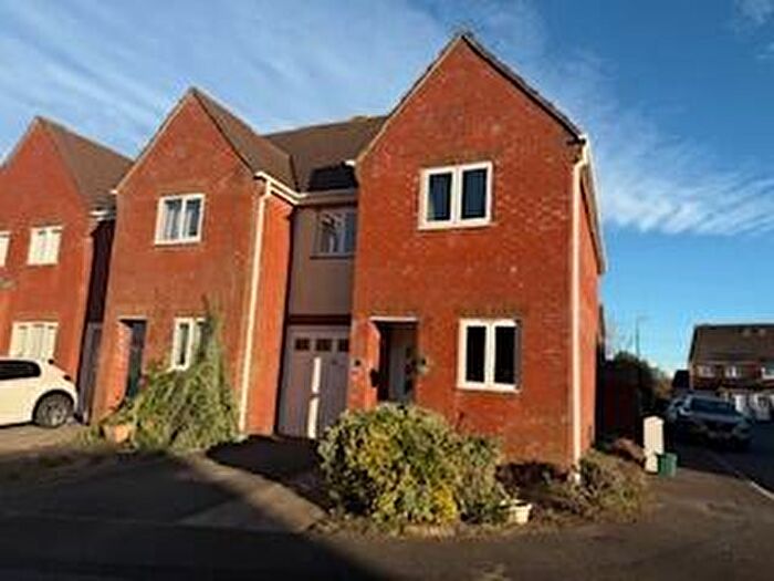 3 Bedroom House To Rent In Springfields, Llanelli, Carmarthenshire, SA15