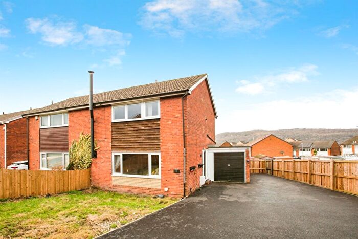 3 Bedroom Semi Detached House For Sale In Alexandra Crescent, Elland, HX5