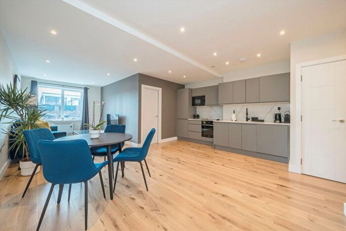 1 Bedroom Flat To Rent In Uxbridge Road, Ealing, W13