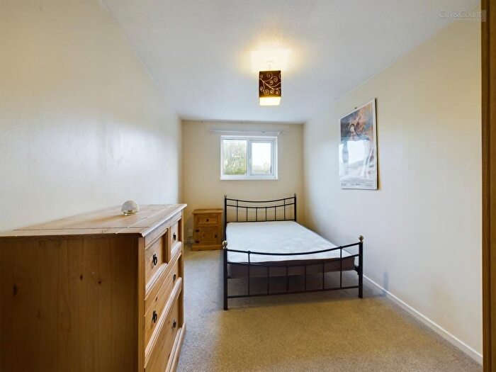 3 Bedroom End Of Terrace House For Sale In Crabtree, Peterborough, PE4