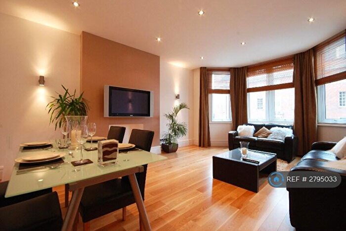 3 Bedroom Flat To Rent In Finchley Road/ Langland Gardens Hampstead, London, NW3