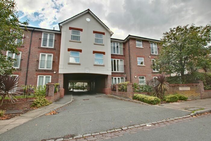 2 Bedroom Flat To Rent In Spencer Road, Bromley, BR1