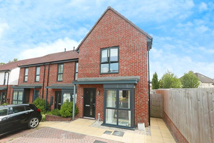 2 Bedroom Semi-Detached House For Sale In Fell Avenue, Newcastle, Staffordshire, ST5