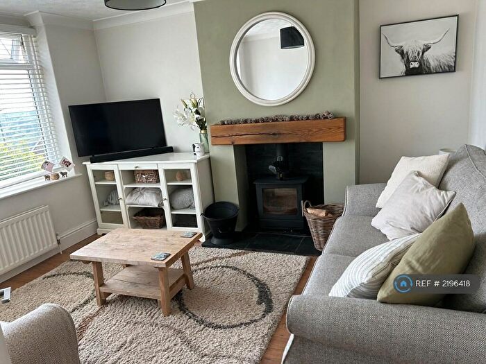 3 Bedroom Semi-Detached House To Rent In Marldon Road, Halifax, HX3