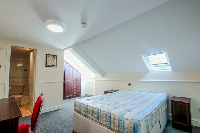 6 Bedroom House To Rent In £pppw - Grosvenor Road, Jesmond, NE2