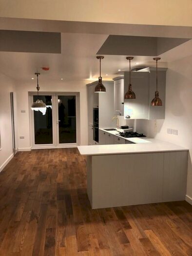 3 Bedroom Semi-Detached House To Rent In Kingsmead Drive, Northolt, UB5